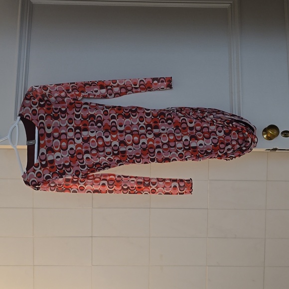 Dress - Picture 1 of 2